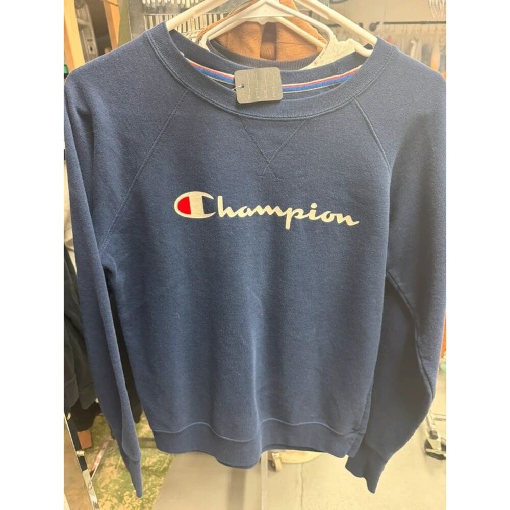 Small Champion crewneck